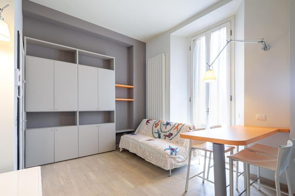 Small & Charming 1-Br Apt 佛罗伦萨 外观 照片